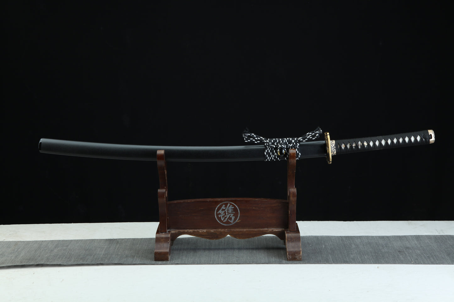 Complete Tenma 天魔 Heavenly Demon katana 39.34 inches with matte black scabbard and black cord wrapping