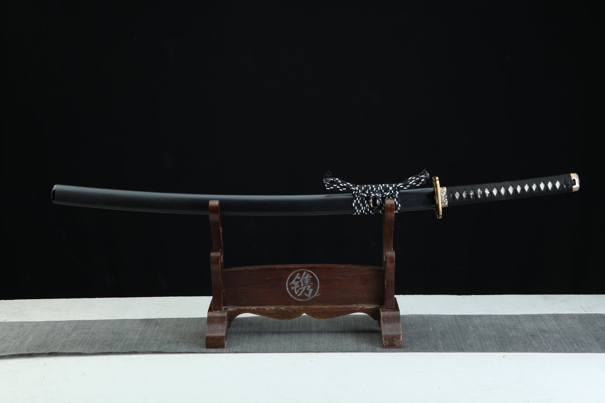 Complete Tenma 天魔 Heavenly Demon katana 39.34 inches with matte black scabbard and black cord wrapping