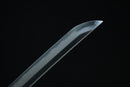Close-up of the clay-tempered Wootz steel blade of the fuun katana