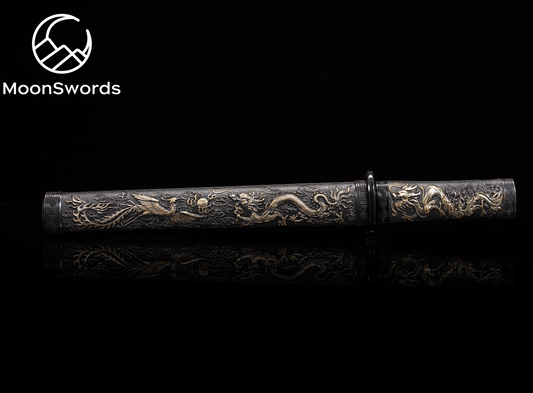 a pen that is sitting on a table