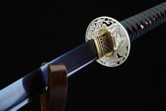 The Garasu Katana-fusion of traditional Japanese swordsmanship and contemporary elegance. Silver accents